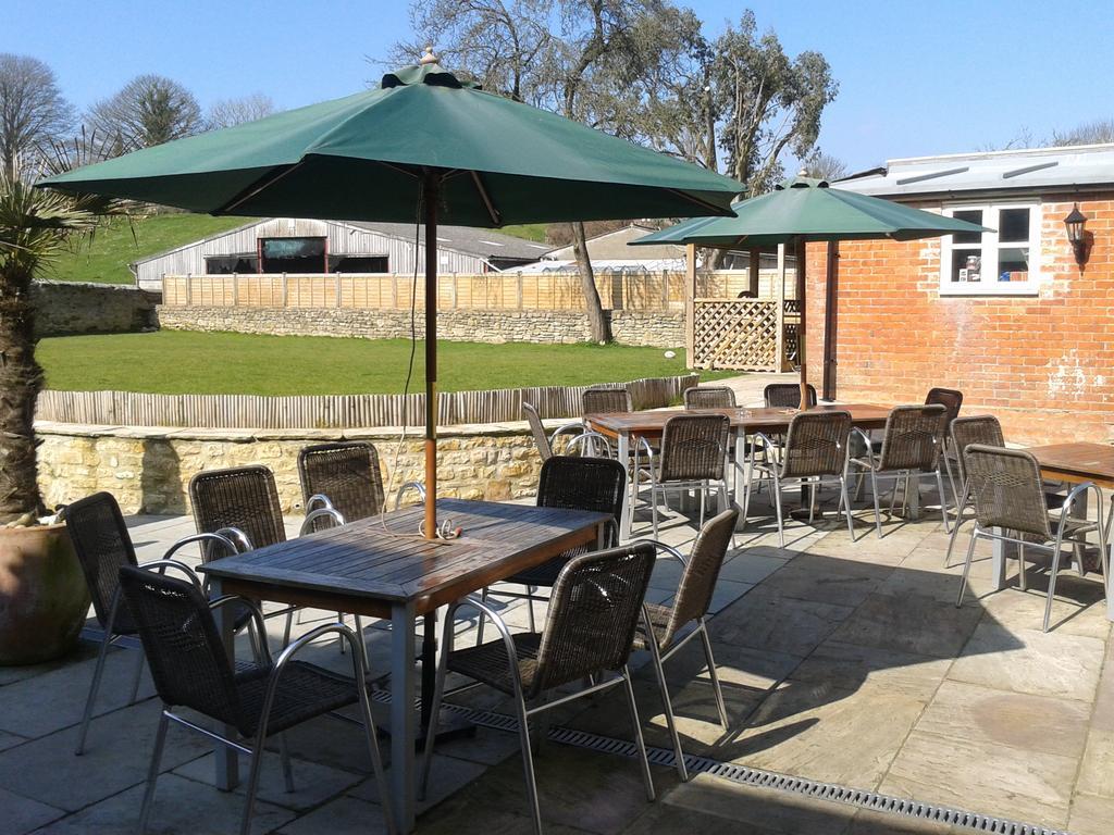 The Kings Arms Hotel Stowel Exterior photo